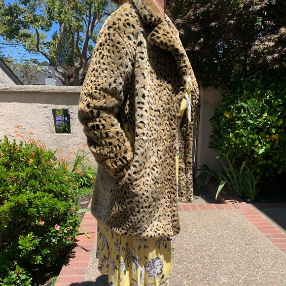 Yilinfurs Winter Coat Faux Fur, Used like New Size:8 - Picture 2 of 4